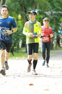 BIB: 062, 859
                            <button type="button" onclick="openModal(5012764)" class="btn btn-primary btn-sm float-right btn-popup" data-toggle="modal" data-target=".modal-high-quality">
                        <i class="fas fa-shopping-cart"></i> Add to Cart
                    </button>
                                            <button type="button" onclick="isThisMe(5012764, true)" class="btn btn-success btn-sm float-right btn-popup btn-isme hidden" data-toggle="tooltip" data-placement="bottom" title="นี่คือรูปของคุณใช่ไหม คลิกที่นี่เพื่อเอาเข้าอัลบั้ม">
                        <i class="fas fa-plus"></i> Add to album
                    </button>
                    <button type="button" onclick="isThisMe(5012764, false)" class="btn btn-warning btn-sm float-right btn-popup btn-isnotme hidden">
                        <i class="fas fa-ban"></i> Remove from album
                    </button>